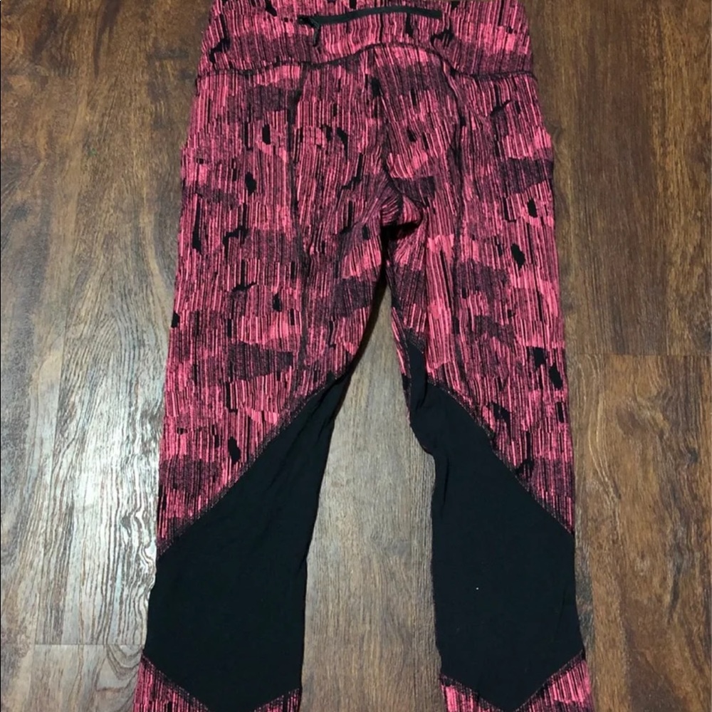 Lululemon Pace Rival 3/4 Crops Size 4 - Picture 2 of 3